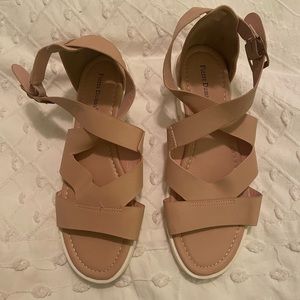 Pierre Dumas Tan Strappy Sandals Size 10